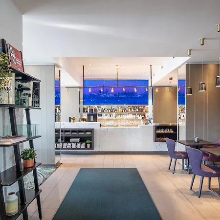 Crowne Plaza By Ihg 4*