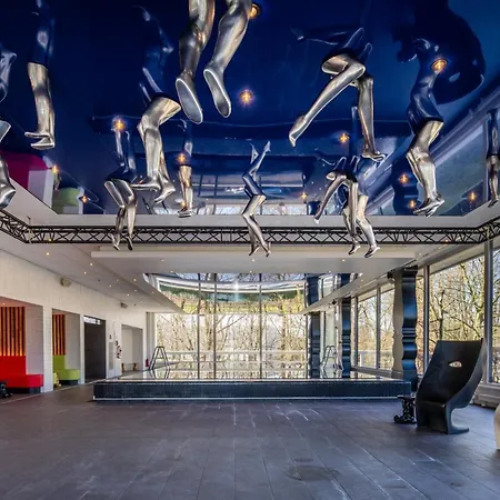 Crowne Plaza By Ihg