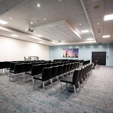 Crowne Plaza By Ihg