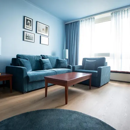 Crowne Plaza By Ihg Hotel