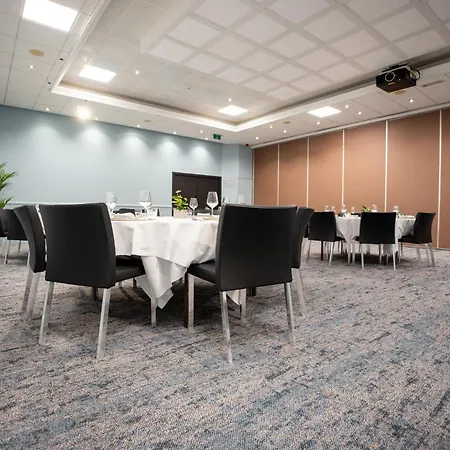 Crowne Plaza By Ihg 4*