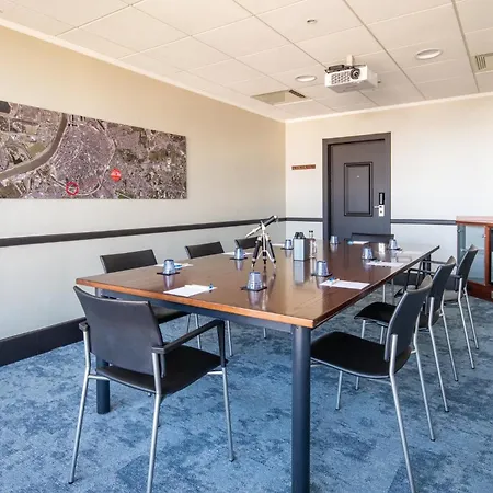 Hotel Crowne Plaza By Ihg 4*
